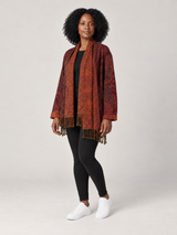 Rood Paisley Vest Dames met Sjaalkraag en Franjes – Bohemian Vest in Warme Tinten